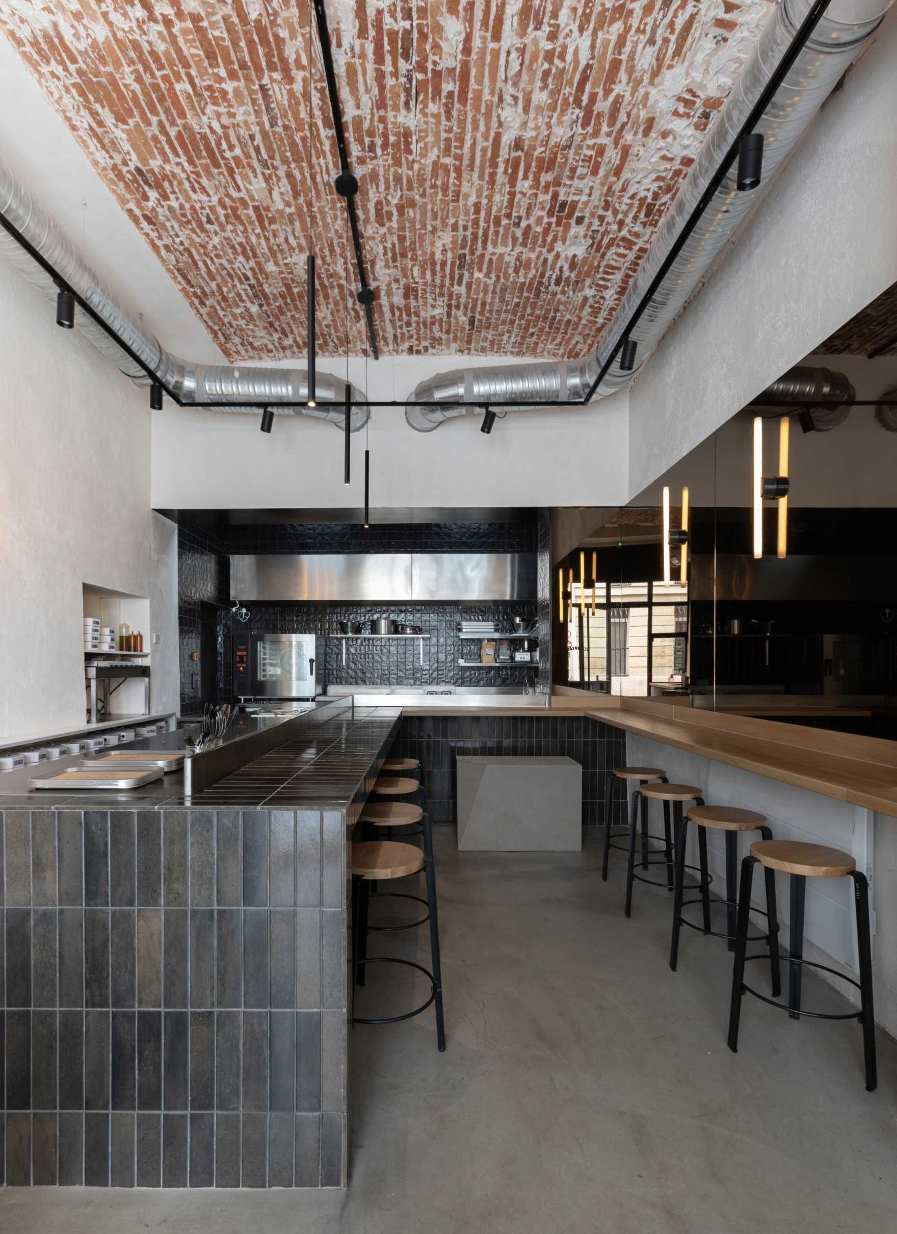 Restaurant aménagé et décoré par un architecte spécialiste de l'architecture commerciale