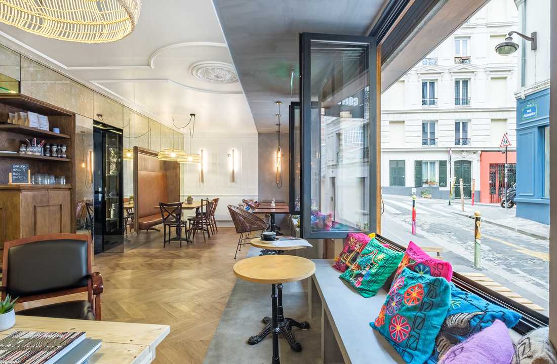 Haussmann style cafe-restaurant interior design by an architect in Montpellier