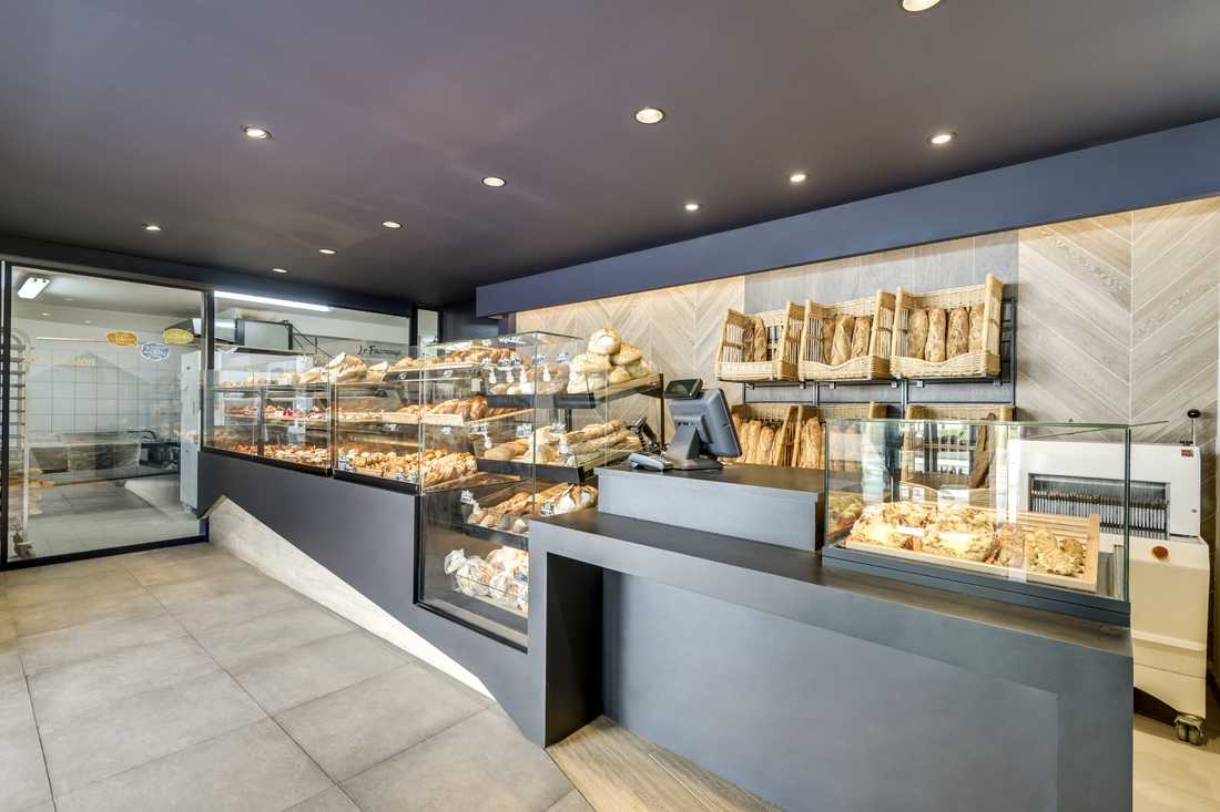 Présentoire d'une boulangerie réalisé sur mesure par un architecte d'intérieur à Montpellier